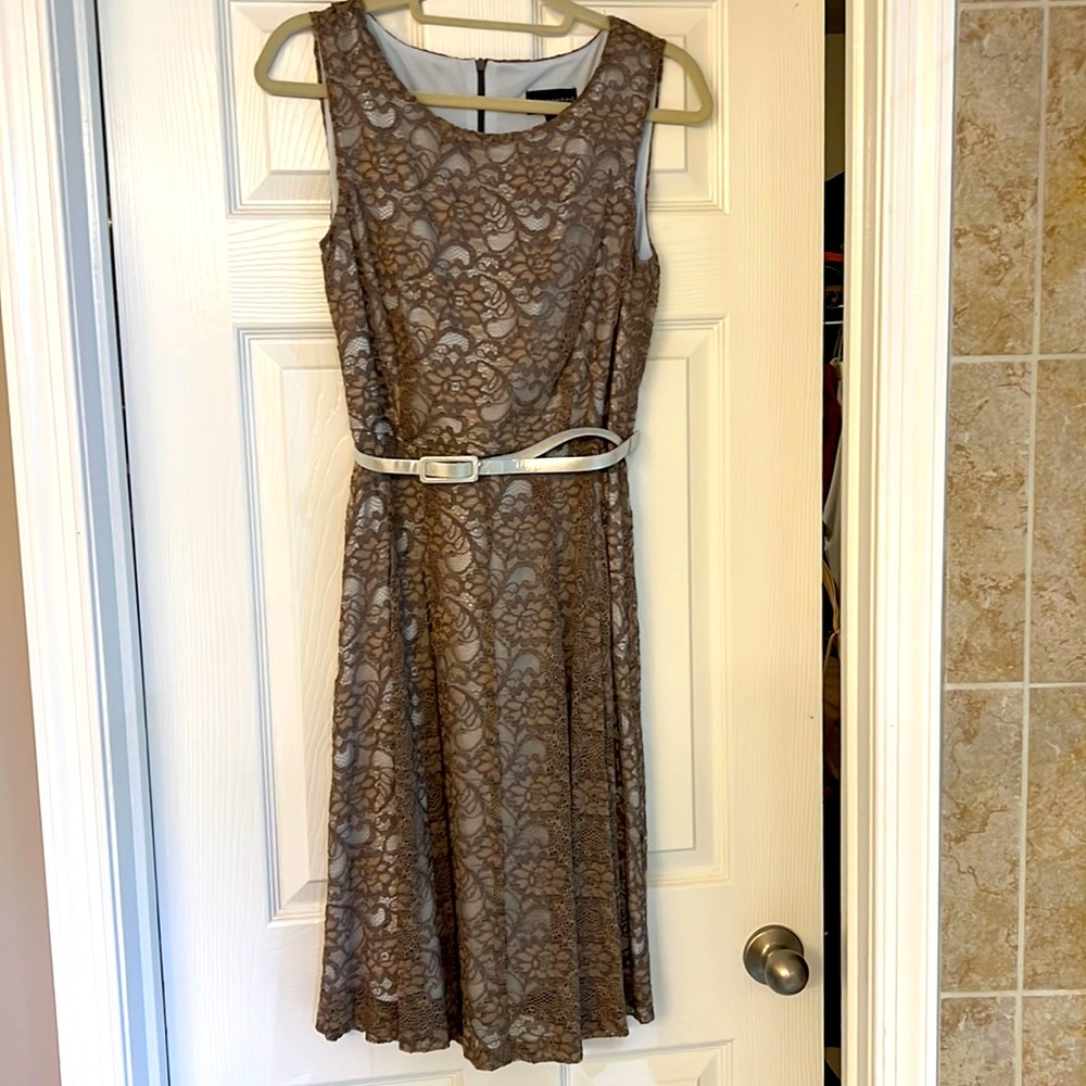 Lace dress size 6 midi dress tan color